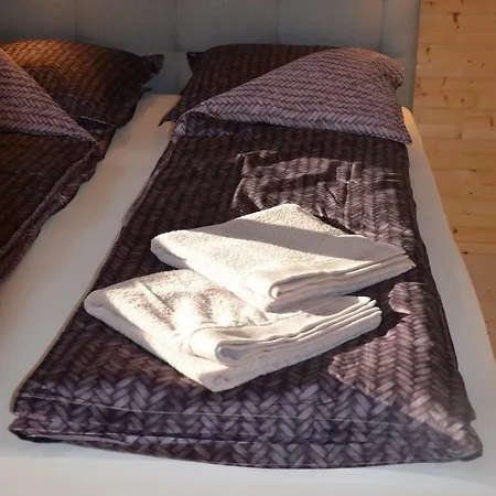 Brakkerhus Guest house *